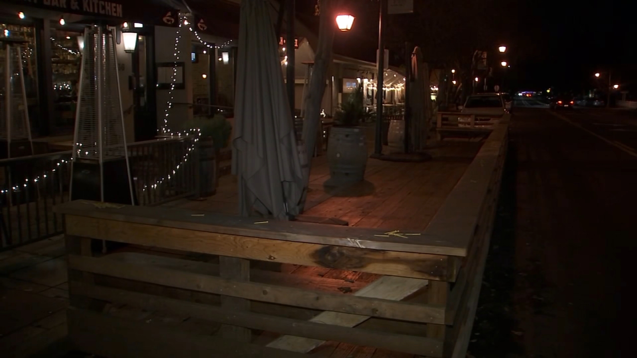 Pleasanton forces restaurant owners to take down parklets