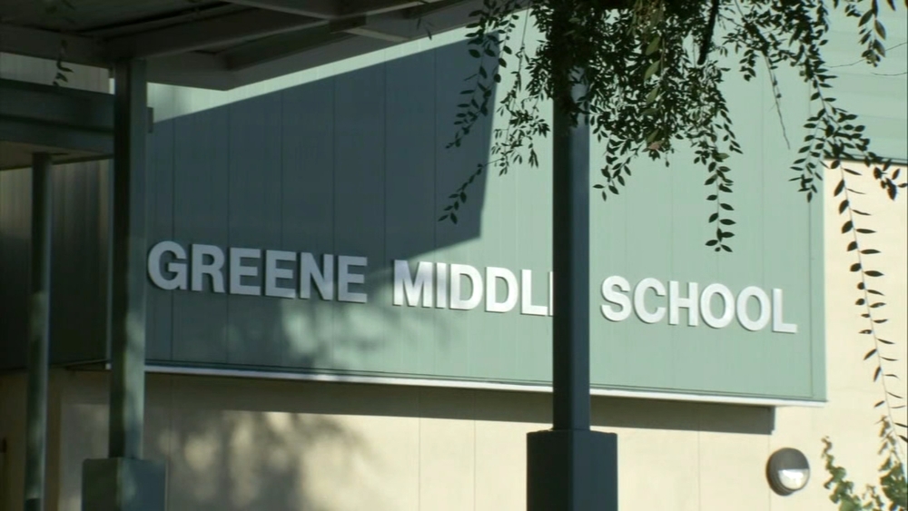 Parents step in amid staffing shortage in Palo Alto 