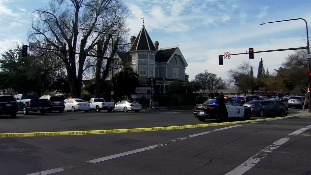 Suspect who ran toward police with hammer fatally shot by officers