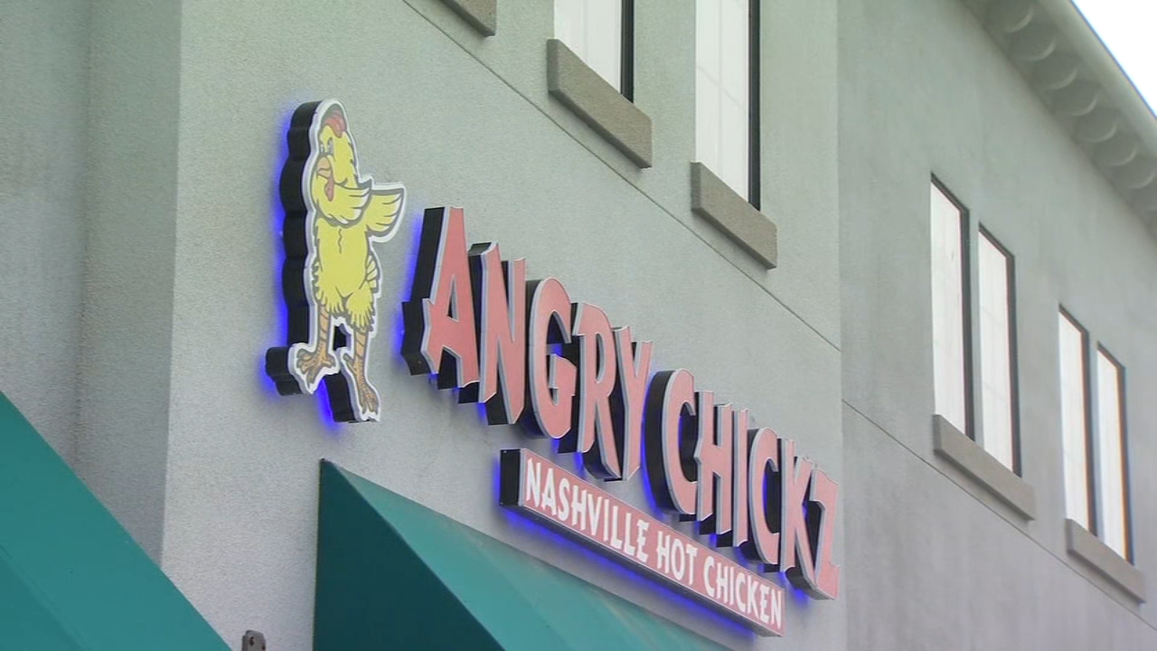 Angry Chickz opening restaurant in Hanford