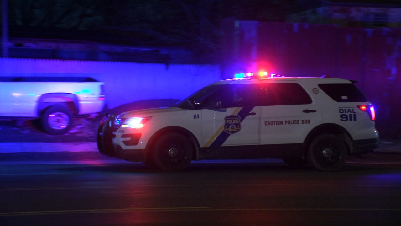 Suspects sought in Southwest Philly armed robbery