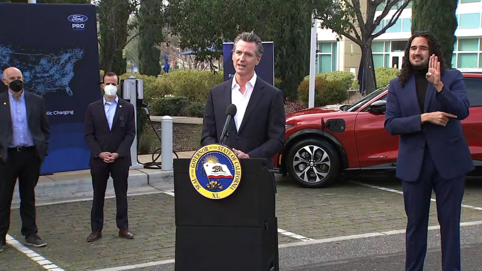Gov Newsom Highlights Investments In Zero Emission Vehicles Abc30 Fresno