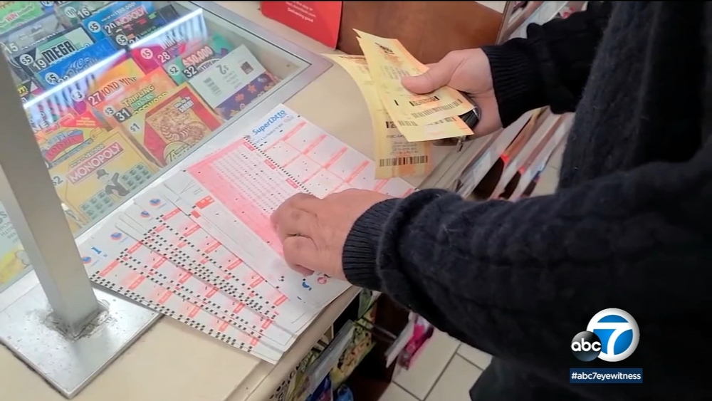 $421M Mega Millions winning ticket sold in Woodland Hills