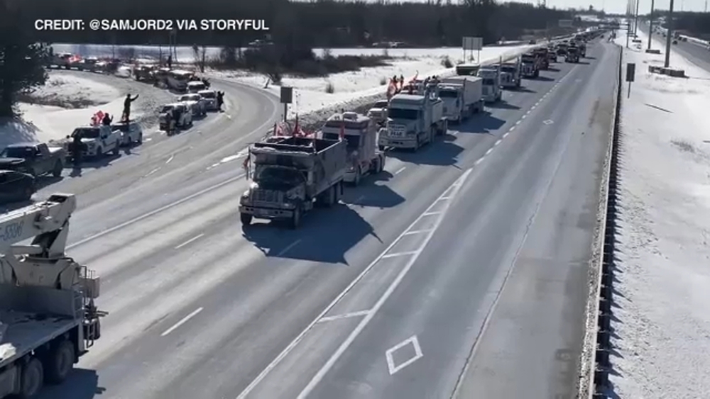 Truckers protest COVID vaccine mandate to cross Canada-US border