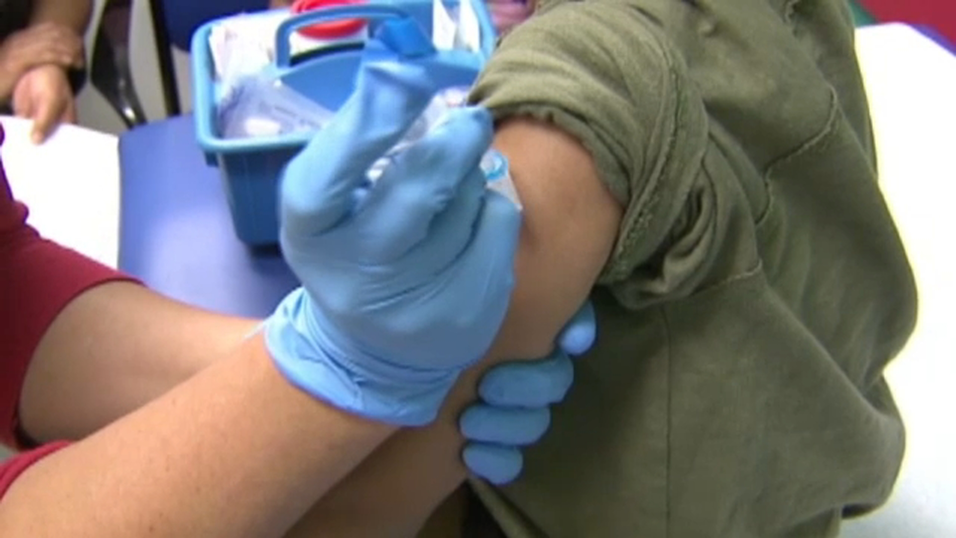 White House ready to deliver shots for young kids pending Pfizer's FDA, CDC approval