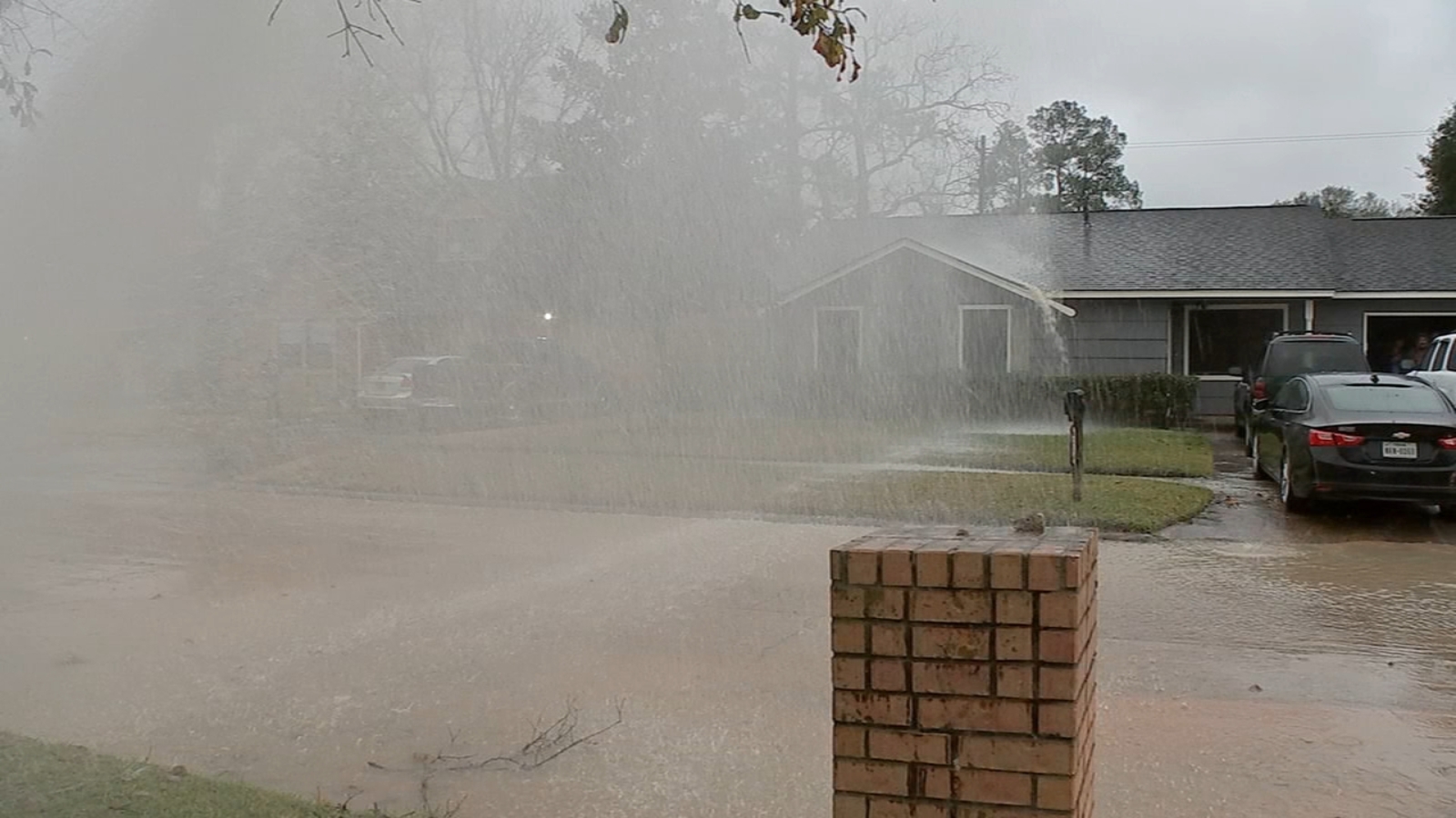 City of Houston to repair damage to woman's home after water main break