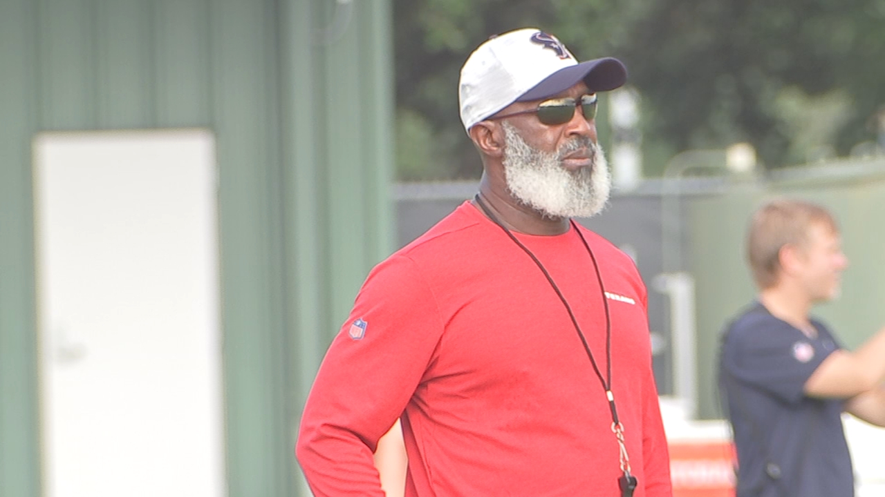 Houston Texans name Lovie Smith as head coach