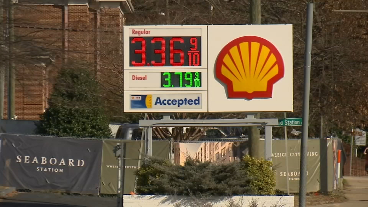 Gas prices could keep soaring as tensions rise between Russia, Ukraine