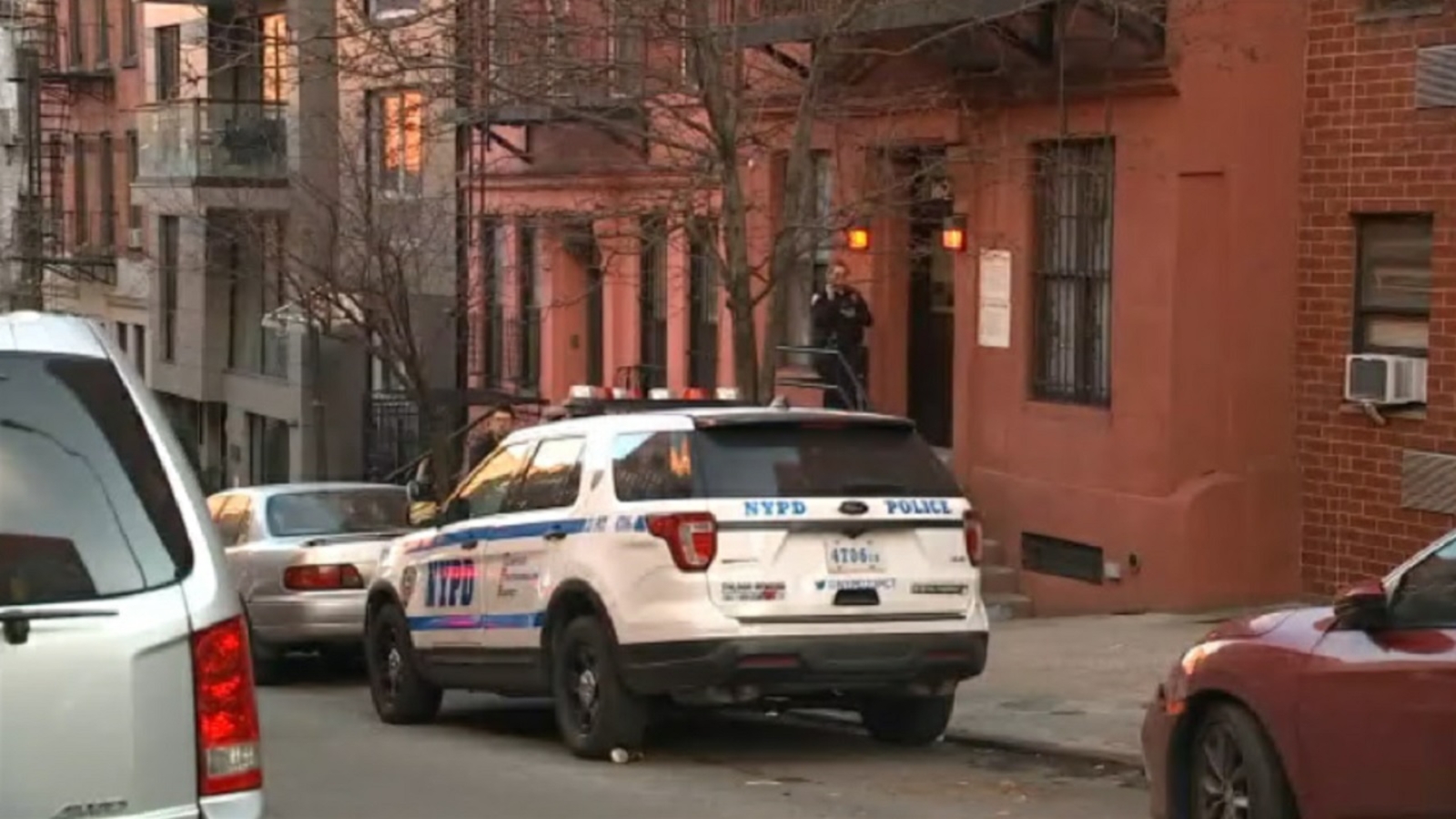 Woman found dead inside her East Harlem apartment bathtub ...