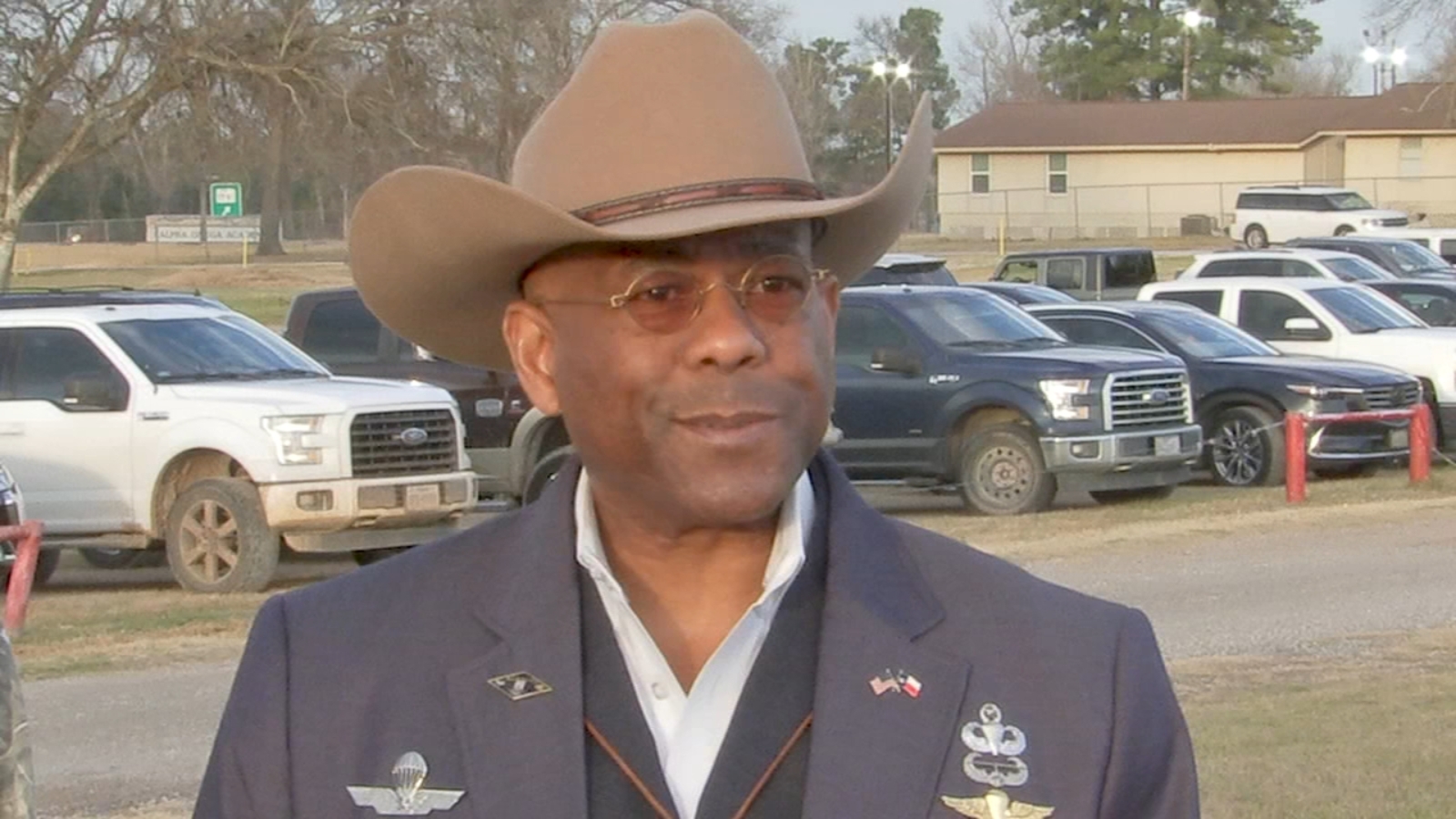 Texas politics: Retired US Army Lt. Colonel Allen West campaigns as ...