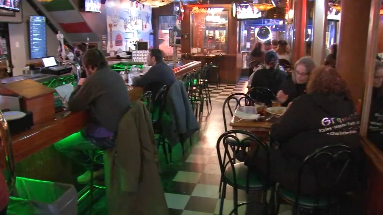 Business owners frustrated by lack of Chicago plan to lift mandates