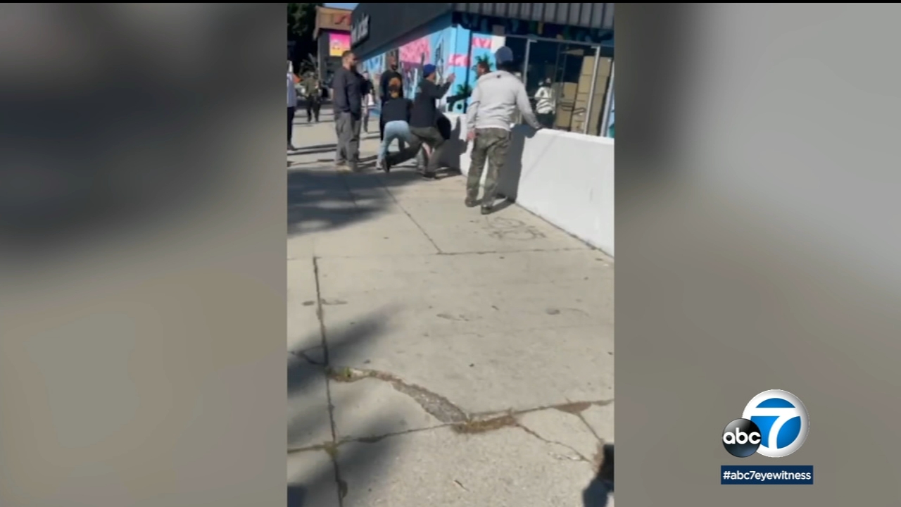 Woman stabbed outside Foot Locker store in Fairfax District; 1 arrested -  ABC7 Los Angeles