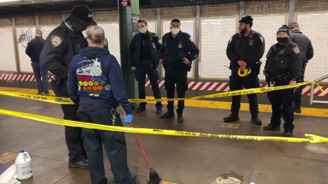 Breakdancer stabbed on L train; Police searching for suspect