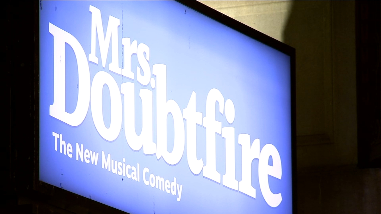'Mrs. Doubtfire' Broadway reopening delayed, Hochul attends 'Six'