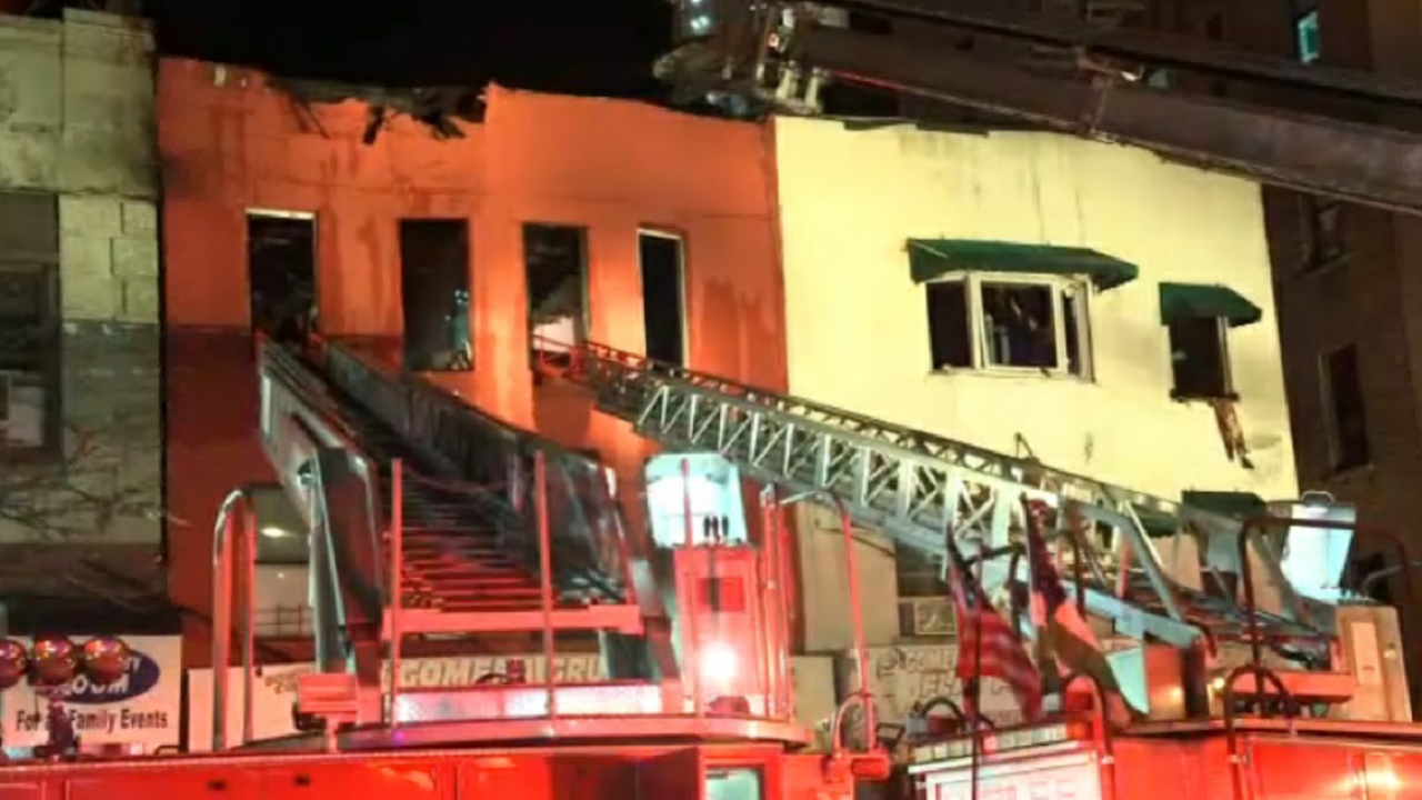 2 firefighters injured after flames tear through Bronx building