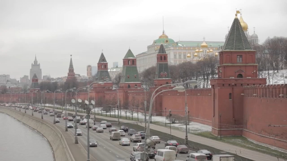 Americans in Russia urged to consider leaving 'immediately'