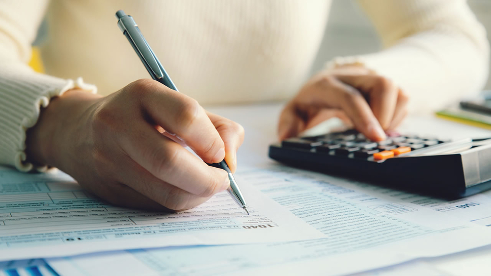 Best ways to invest your tax return money