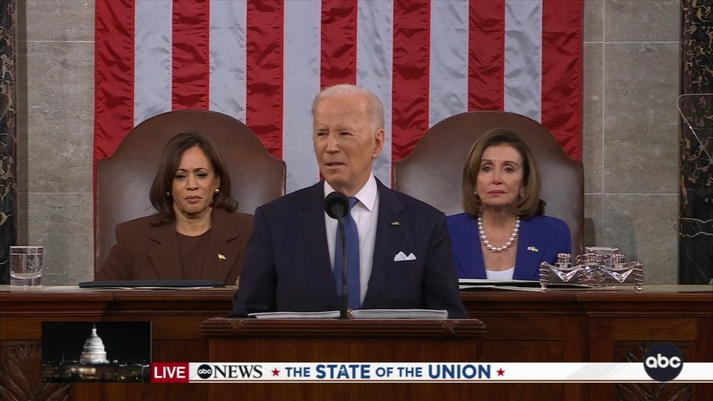 Biden urges funding for police in wake of slain NYPD detectives