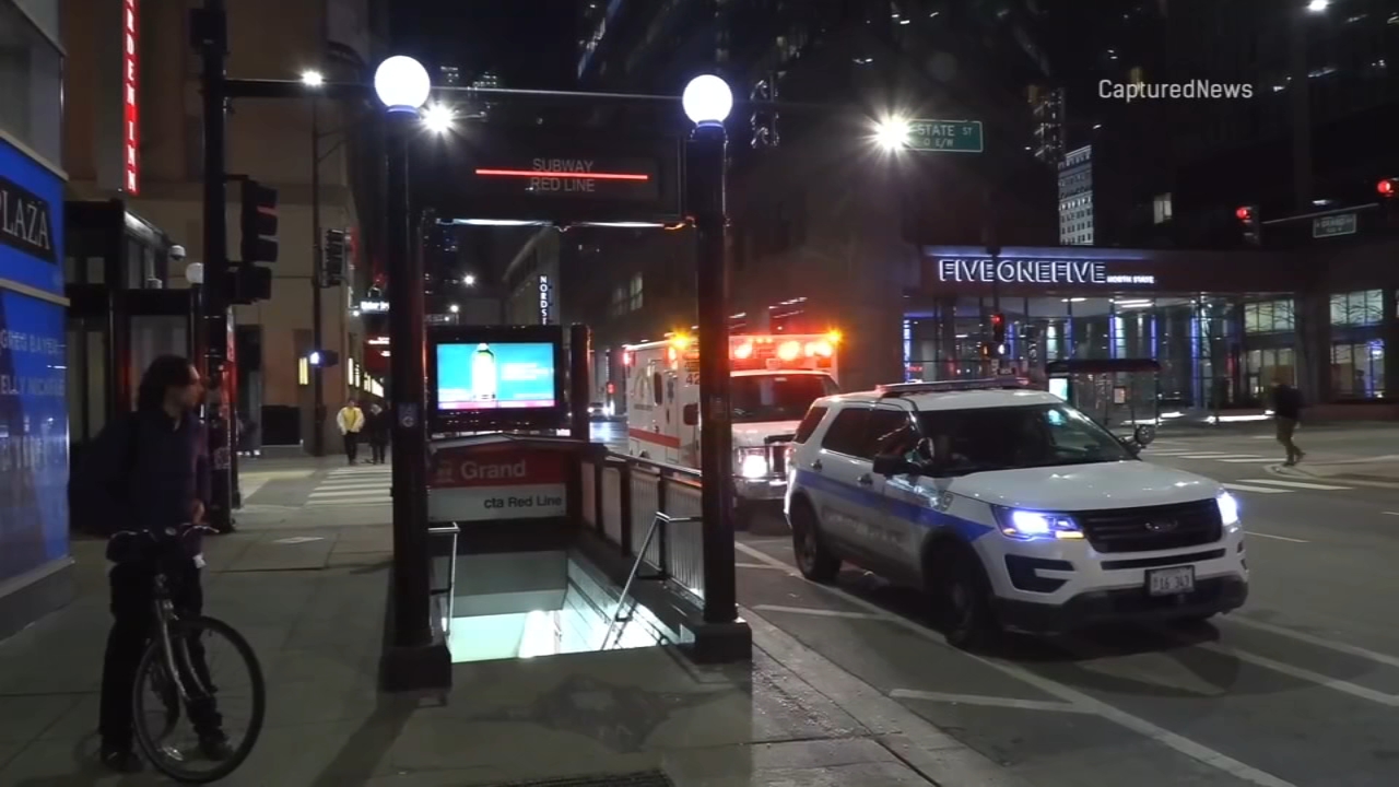 2 men beaten, robbed on Red Line in River North: CPD