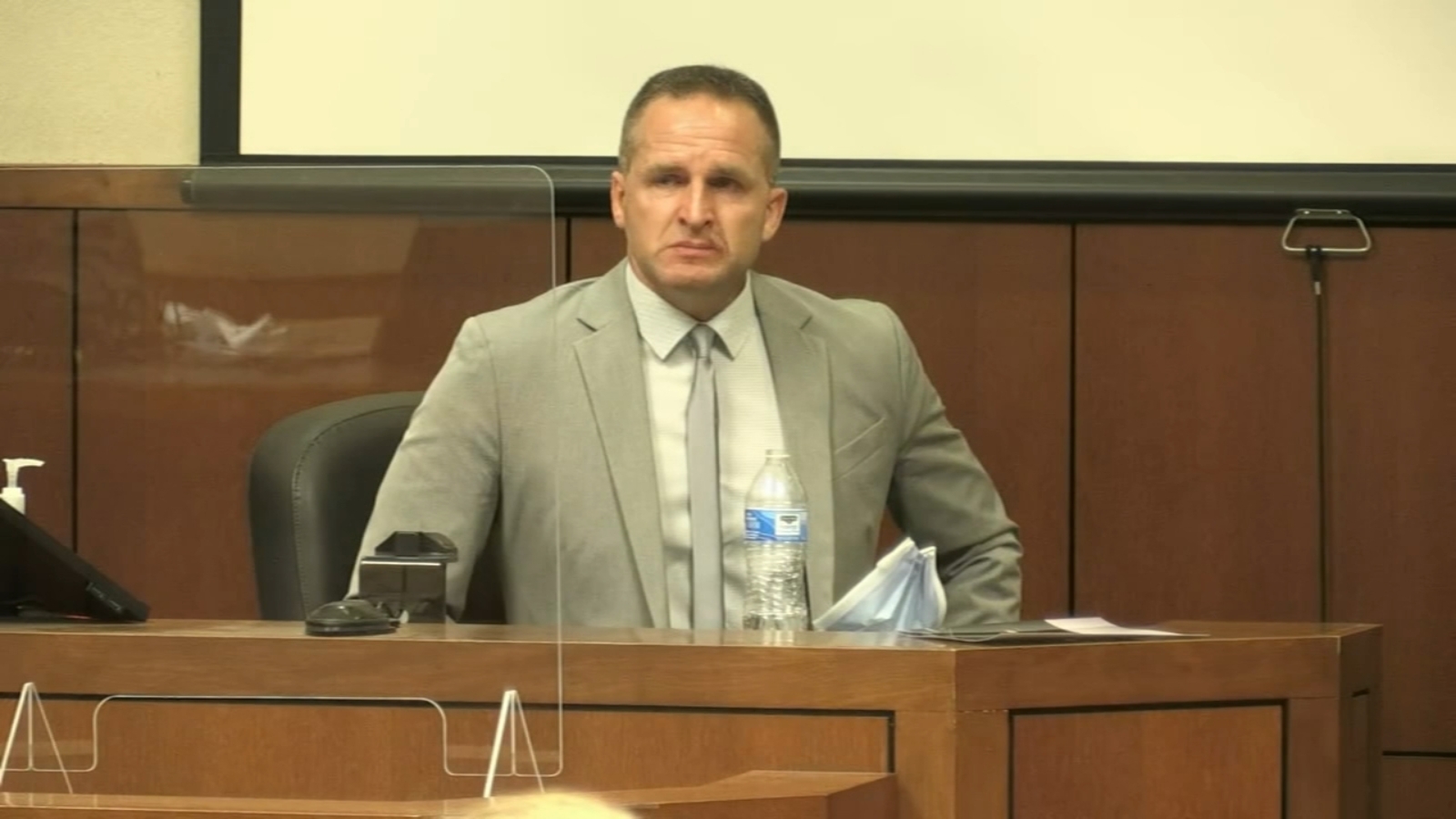 Louisville Police Department cop Brett Hankison cries during trial