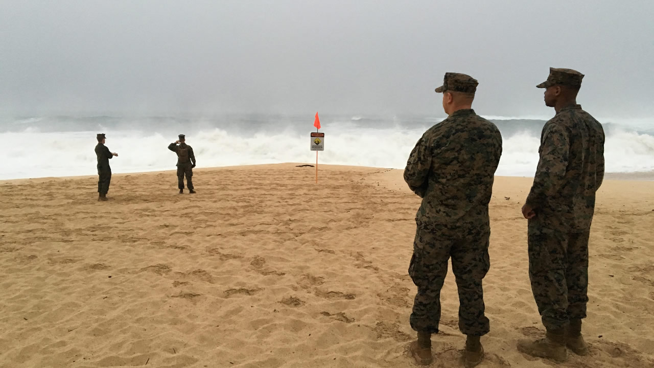 Search continues for 12 Marines after chopper crash in Hawaii