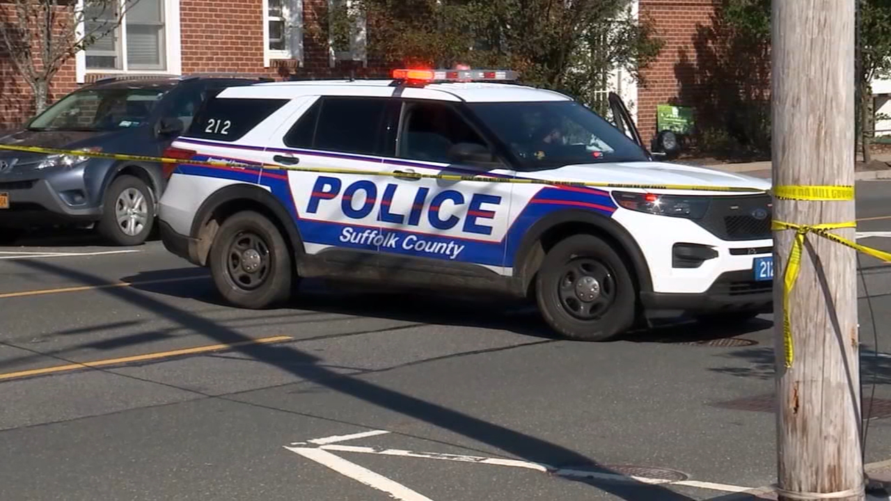 Babylon teacher charged for alleged sexual relationship with minor