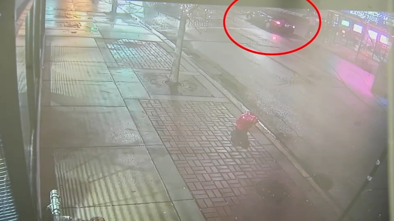 Rogers Park shooting leaves 3 hurt near Red Line stop