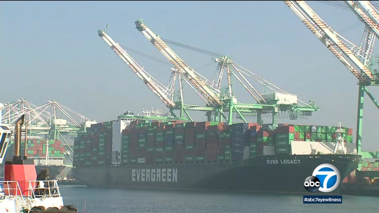 Over 20,000 port workers refuse to load or unload Russian cargo