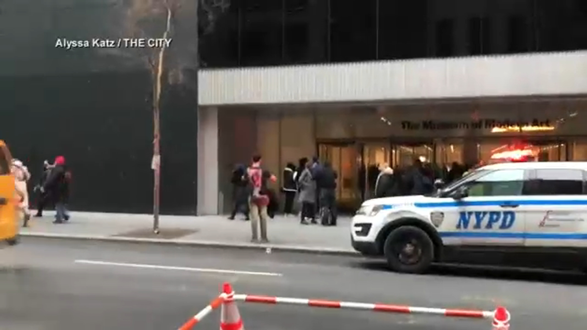 2 stabbed inside NYC’s landmark Museum of Modern Art; suspect likely