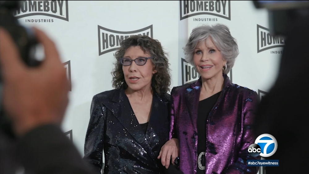 Jane Fonda, Lily Tomlin co-host Homeboy Industries' Lo Maximo Awards