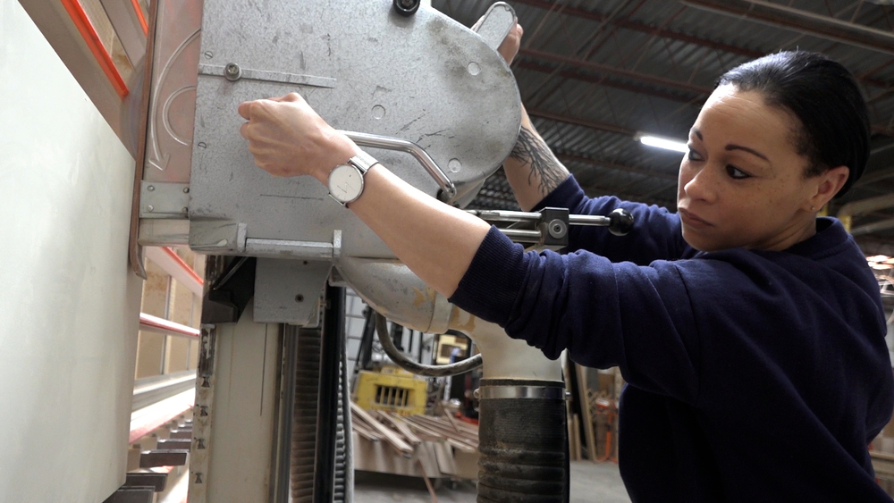 Single mom creates 'Oak & Heir' furniture company