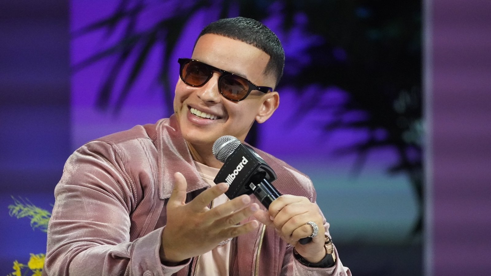 Stream Daddy Yankee, el Rey del Reguetón by KienyKe.fm