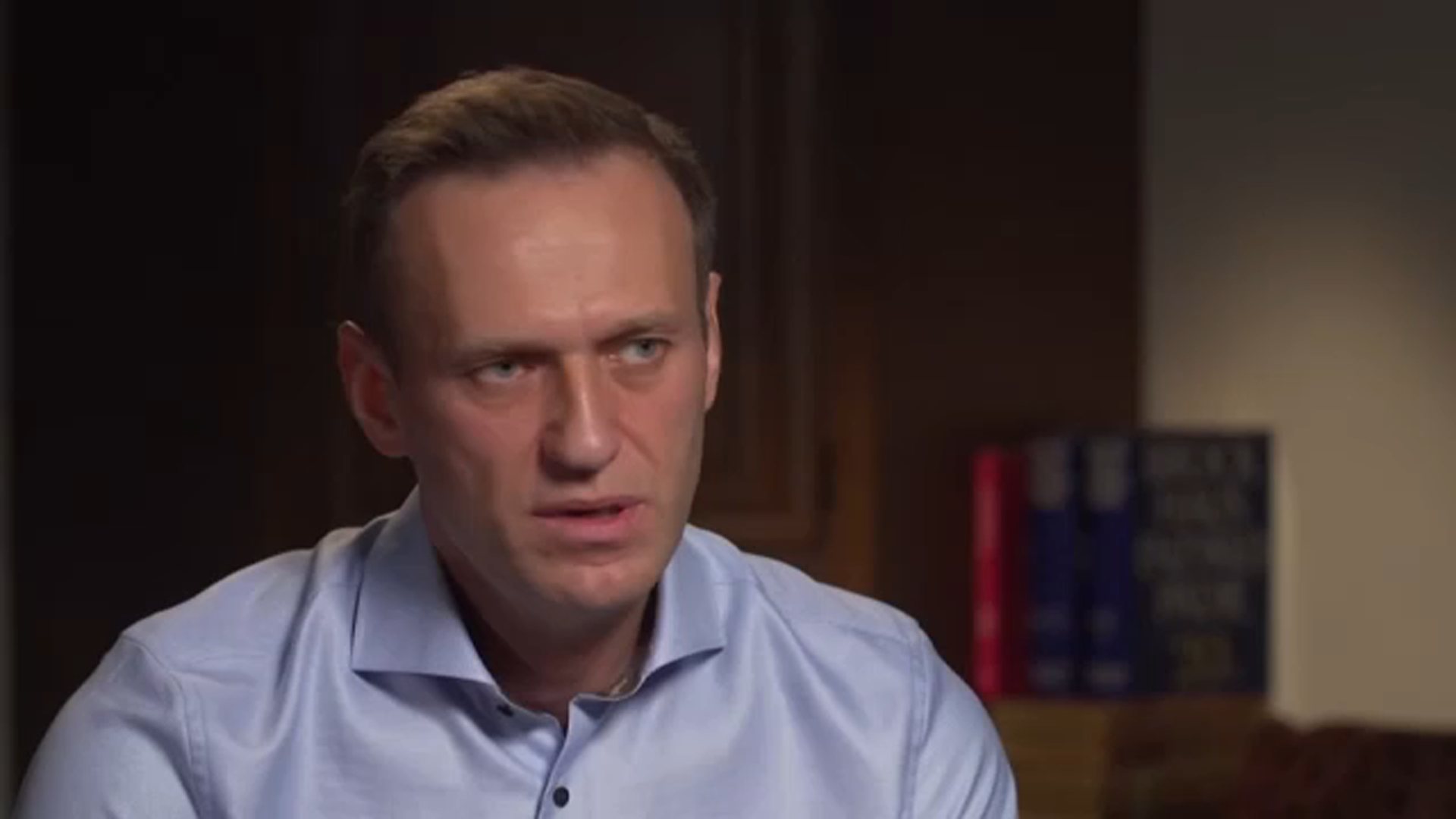 Navalny sentence: Putin foe sentenced to 9 years in prison