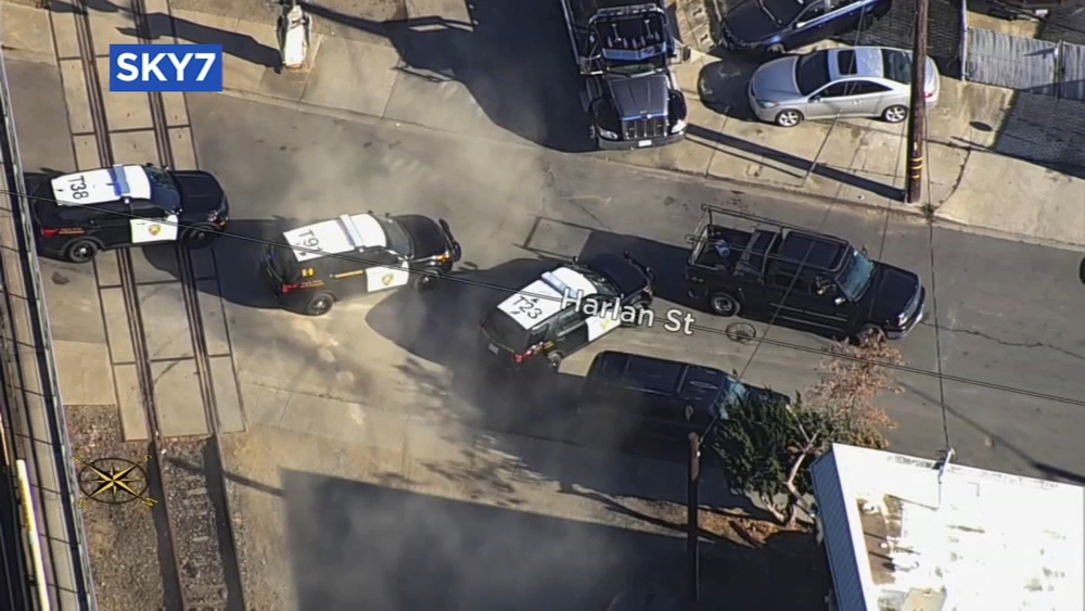 SKY7 over police chase in San Leandro 