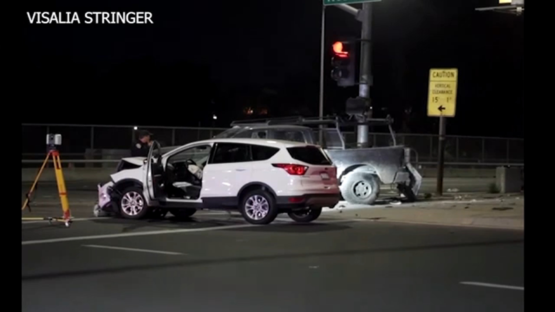 1 killed, 1 injured after vehicle hits pedestrians in Visalia