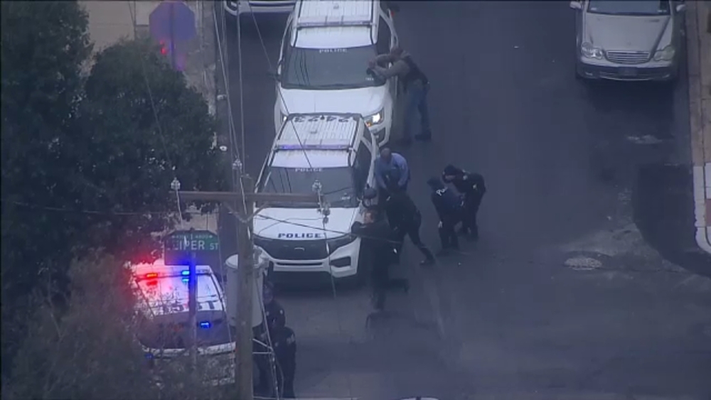 SEPTA officer was shot while helping officer during gun battle