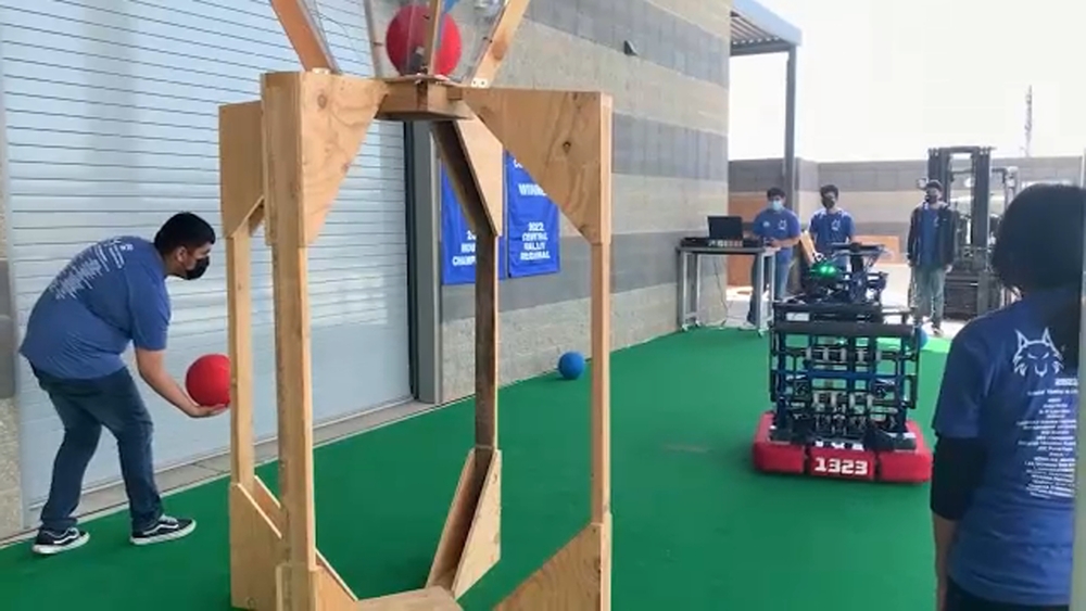 Madera Unified robotics team heading to world championships