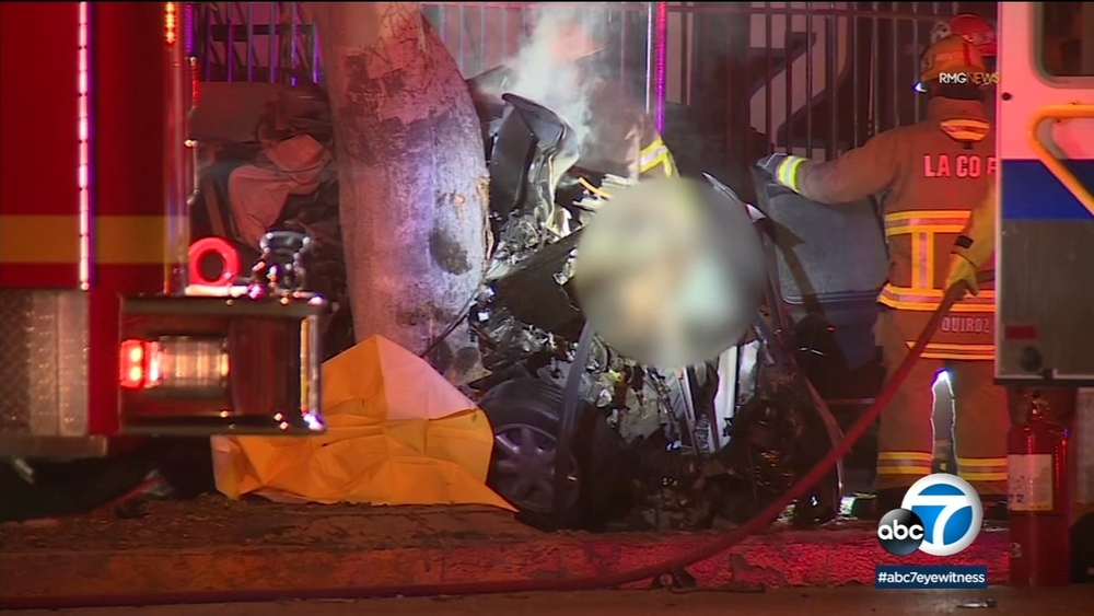 3 killed in fiery solo-vehicle crash in East LA