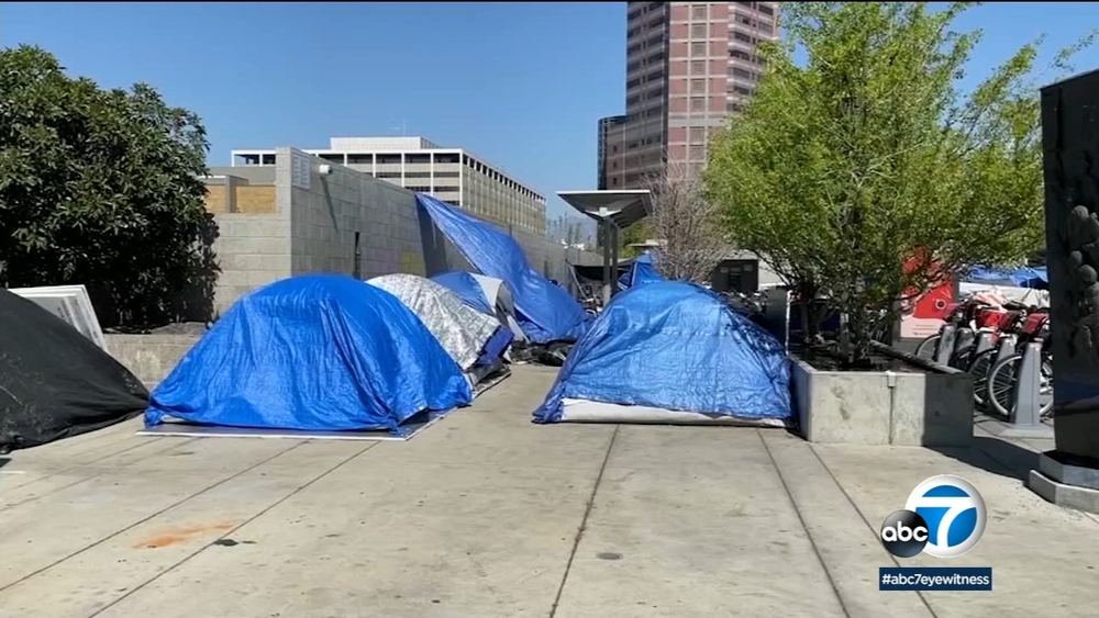 To keep family together, IE mother chooses homelessness