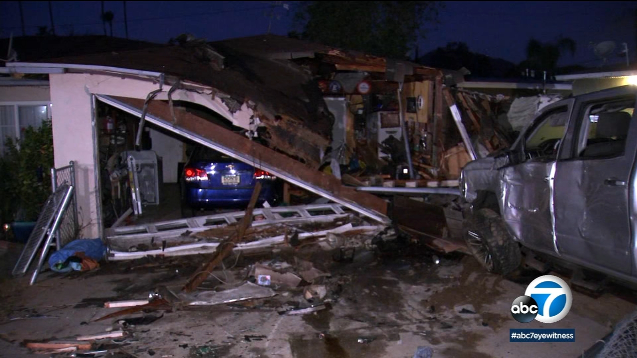 1 dead after driver crashes into Moreno Valley home