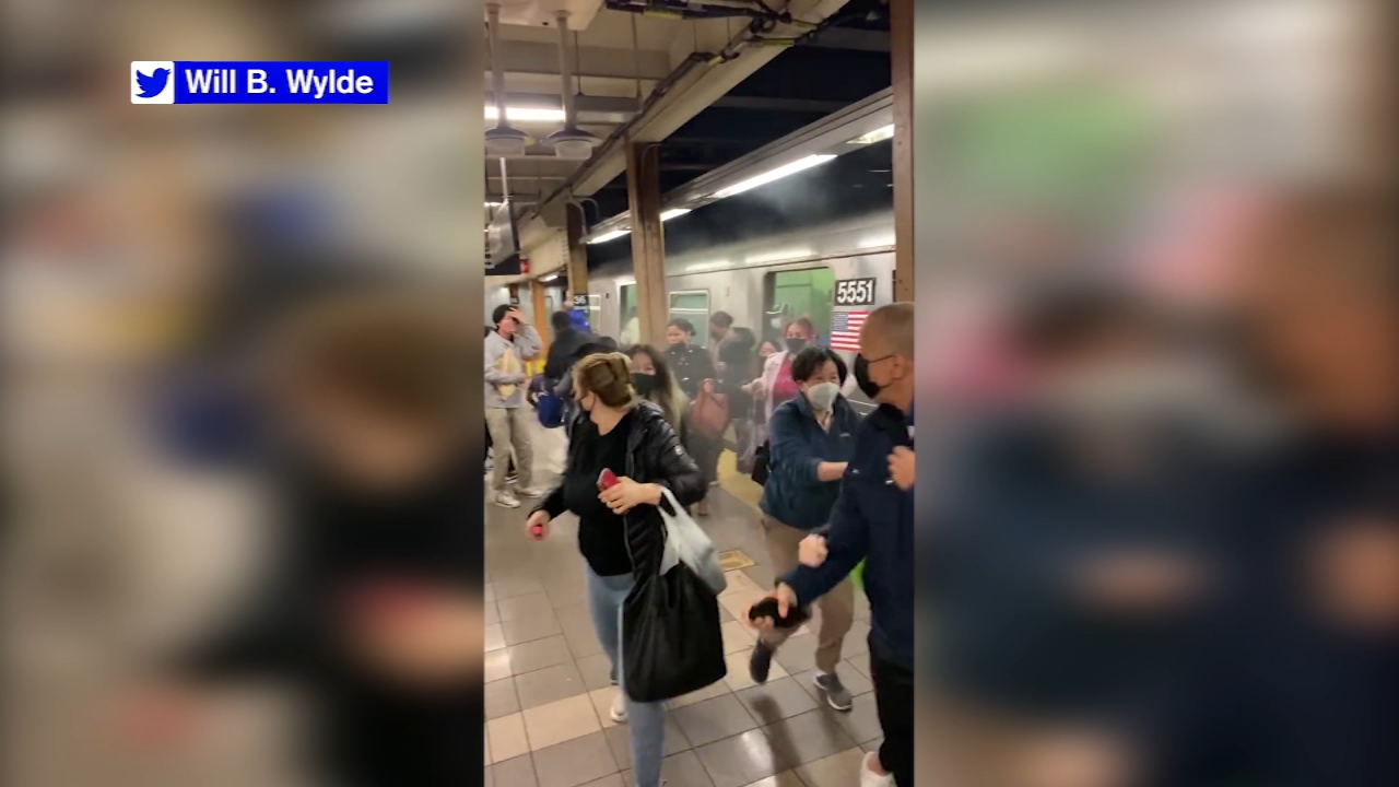 Retired NYPD Transit Chief 'feels for' passengers in subway shooting