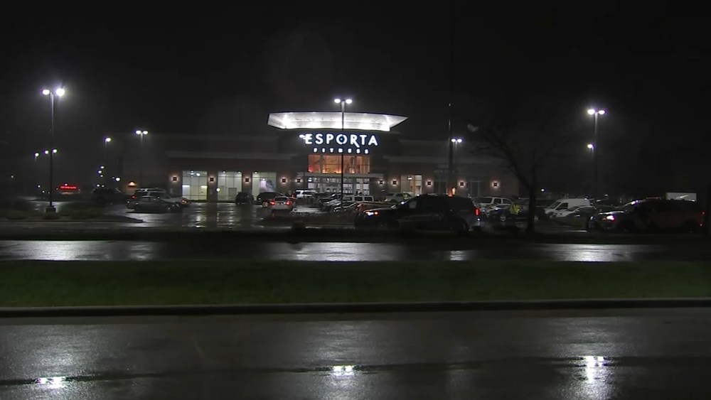 Man fatally shot in West Dundee fitness center parking lot, police say