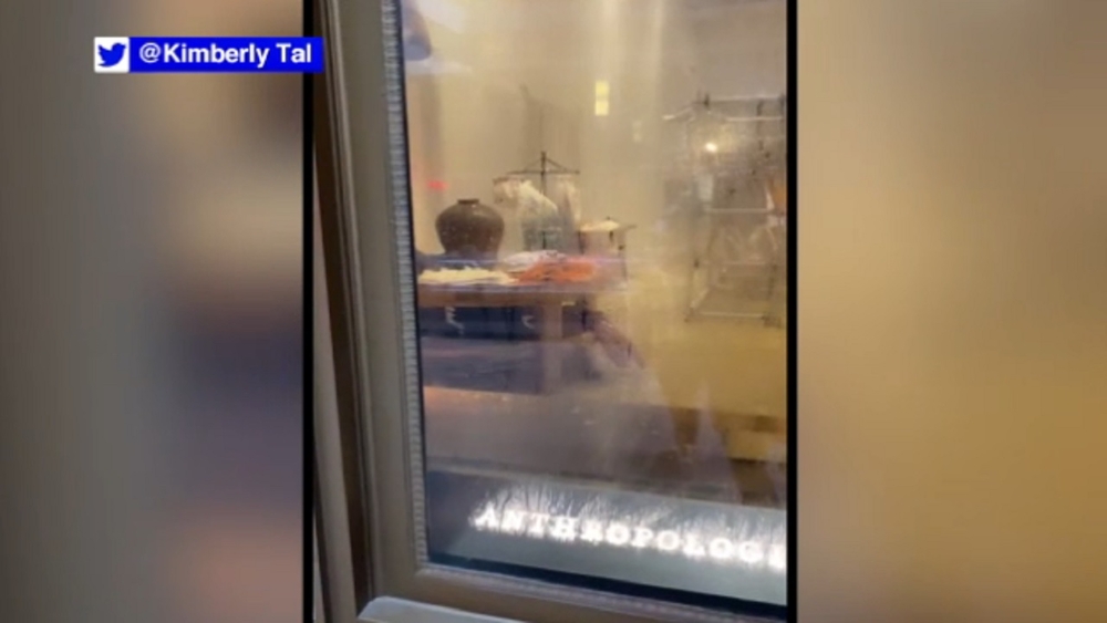 Fire sprinkler system floods Anthropologie in Financial District