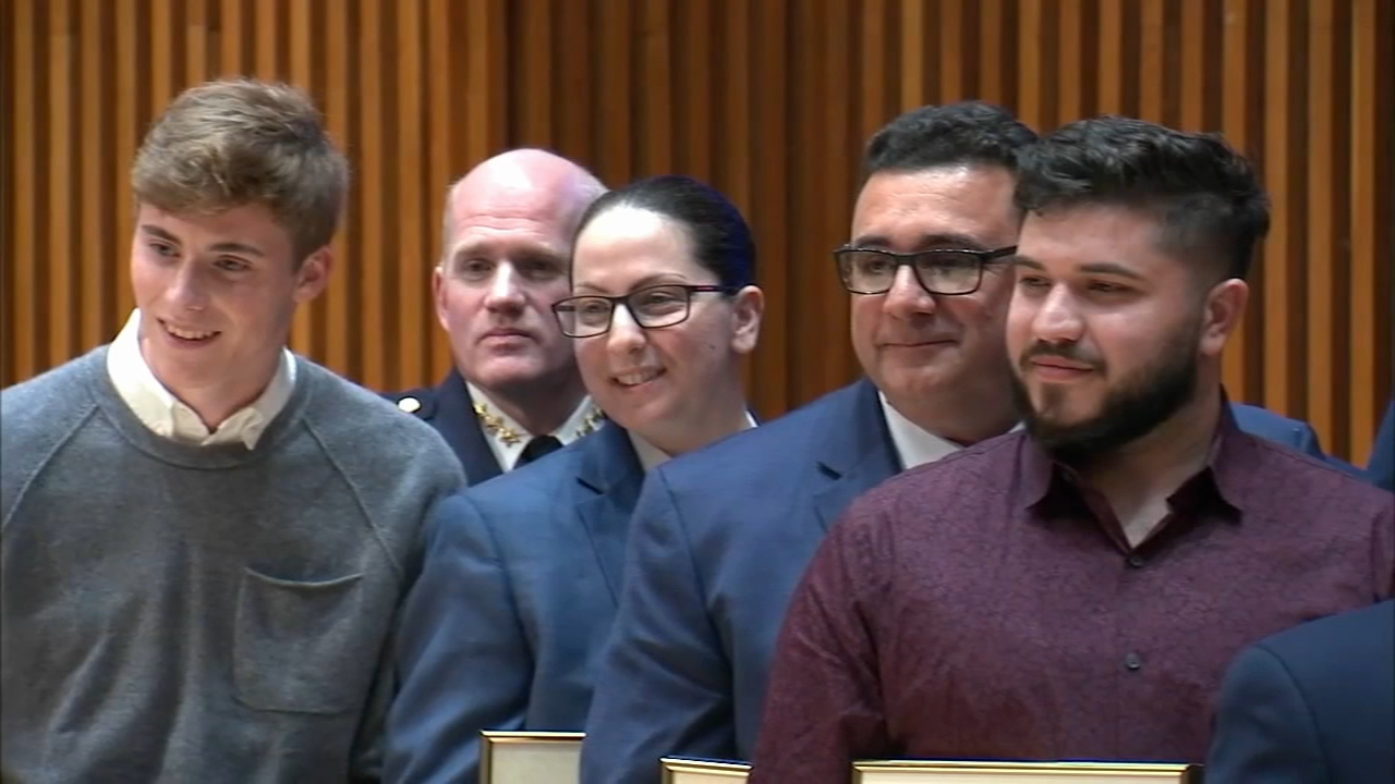 NYC honors cops, civilians who helped capture alleged subway shooter
