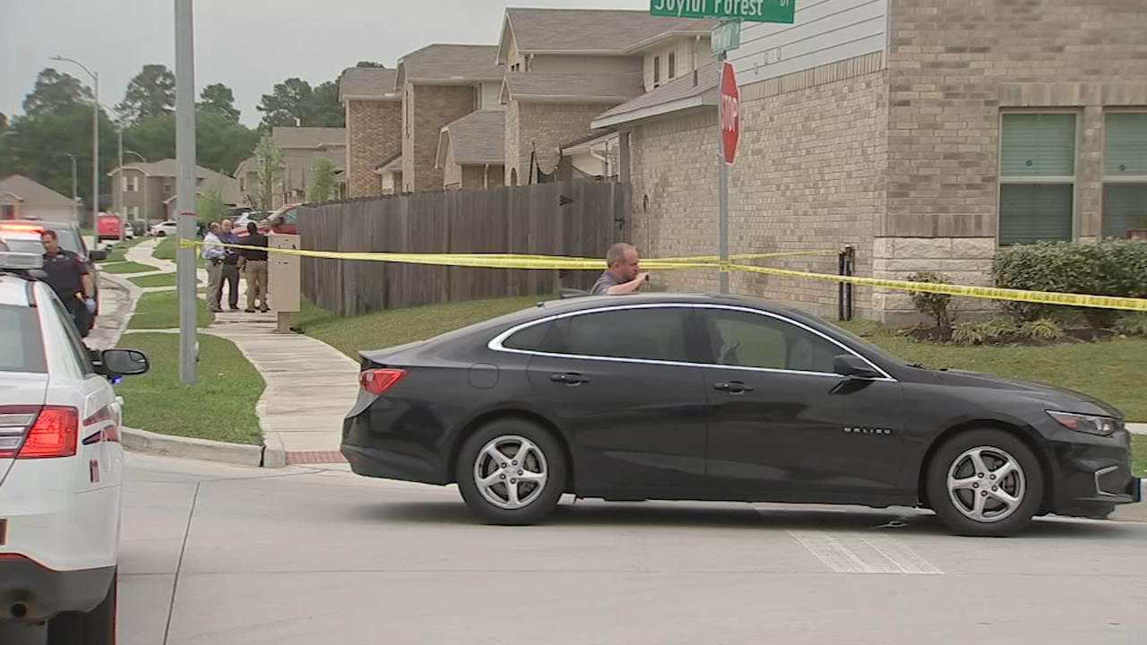Woman shoots stranger who refused to leave front porch, deputies say