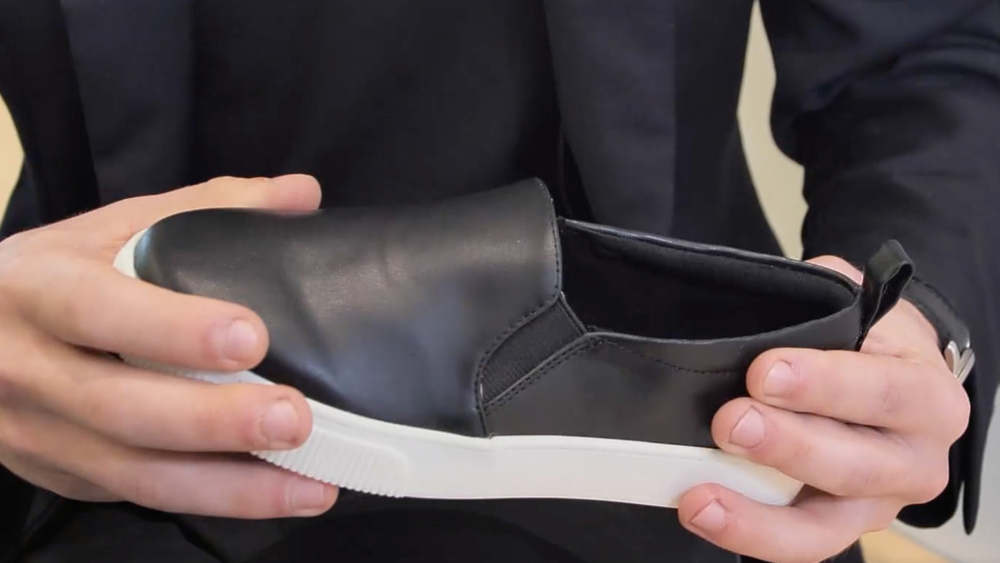 Turning kombucha tea into artificial leather!