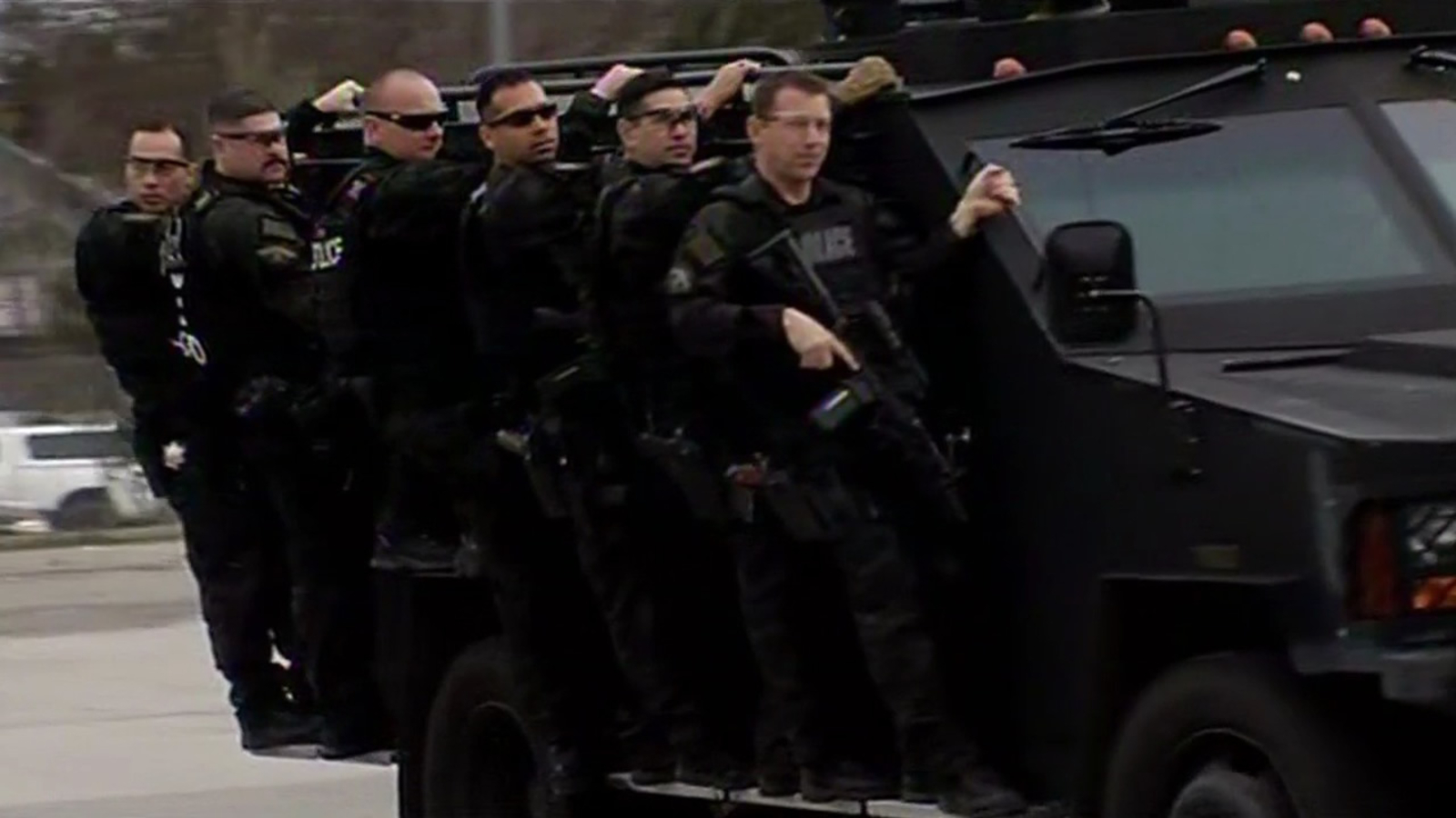 FBI officials set up secret command center, train to provide security