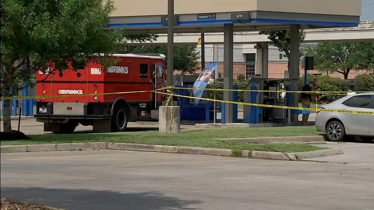 Off-duty UH officer exchanges fire with armored truck robbery suspects