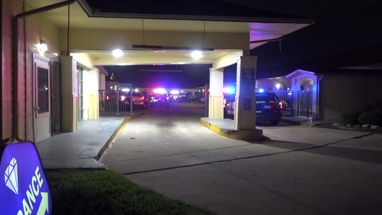 2 dead and 3 injured in 4 separate shootings across the Houston area