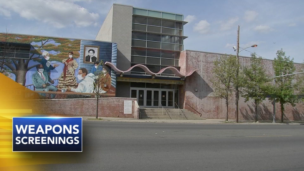 Weapon scans begin for Philadelphia School District middle-schoolers